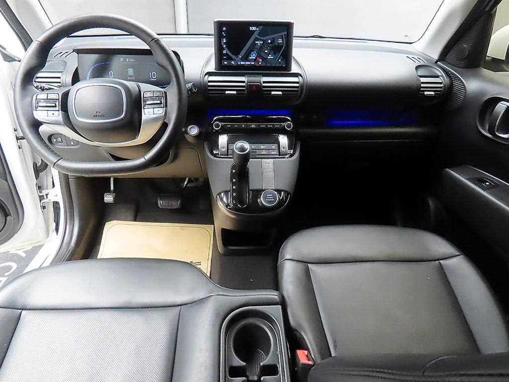 HYUNDAI Casper - Vista 6