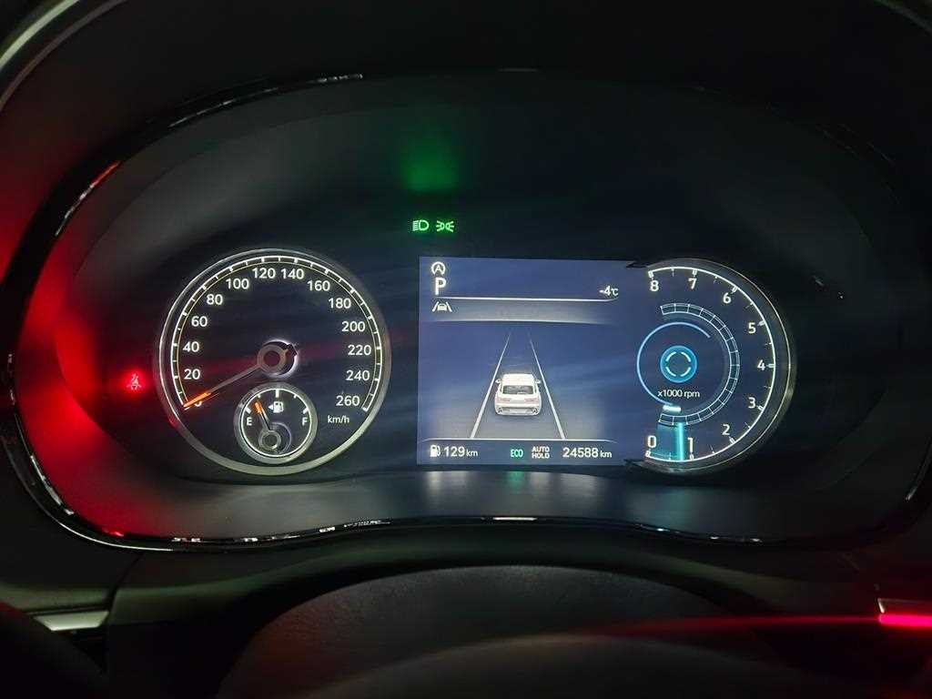 Genesis GV70 - Vista 8