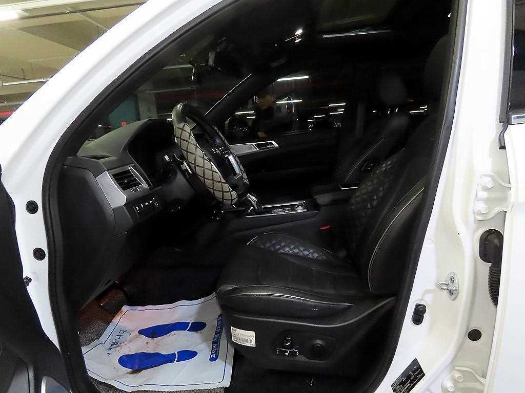 Ssangyong Rexton - Vista 6