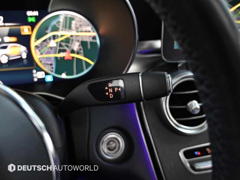 Mercedes Benz GLC Class - Vista 9