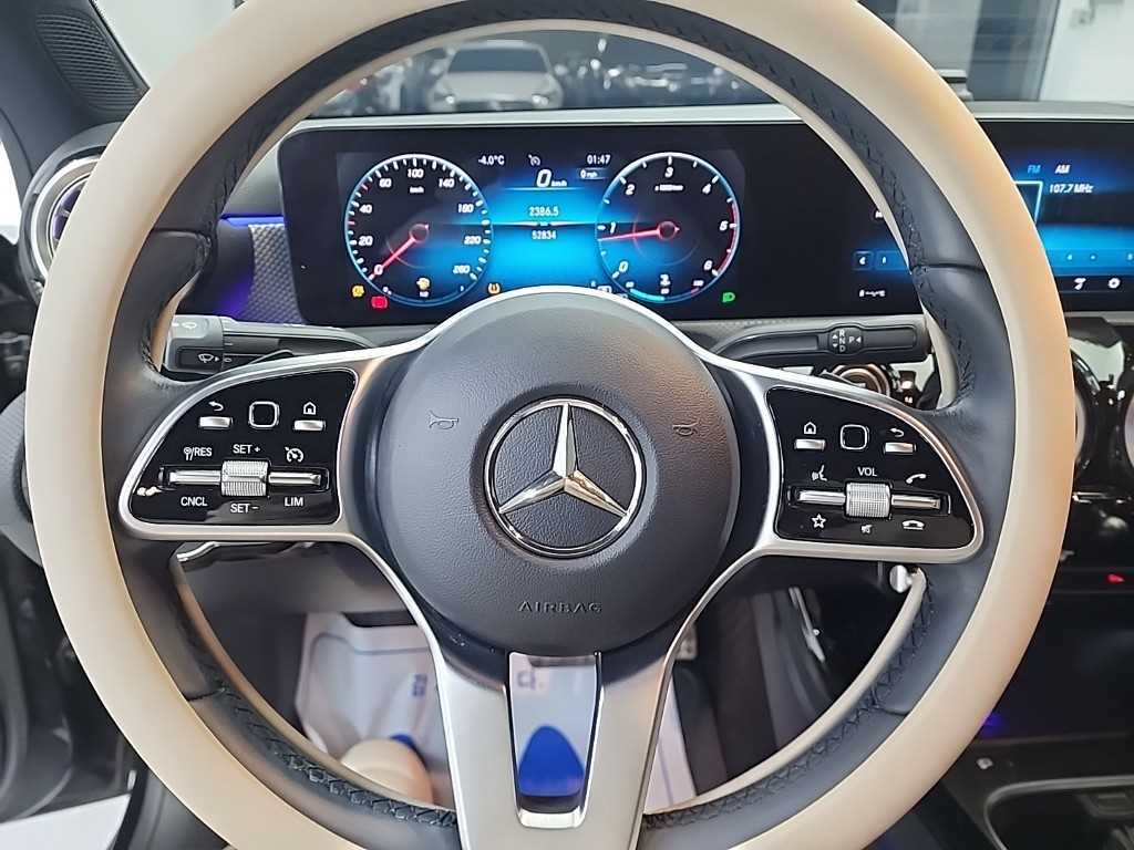 Mercedes Benz A Class - Vista 9