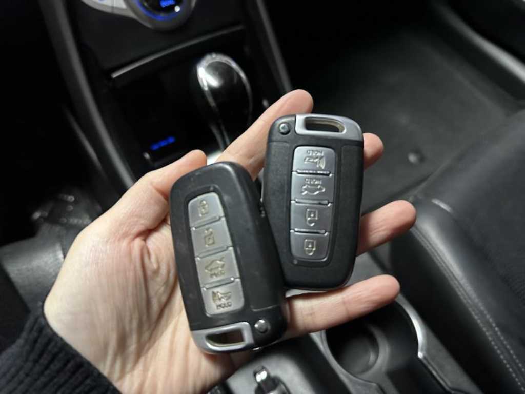 HYUNDAI Avante 2011 Negro - Importación desde Corea - HF Imports Iquique - Foto 17