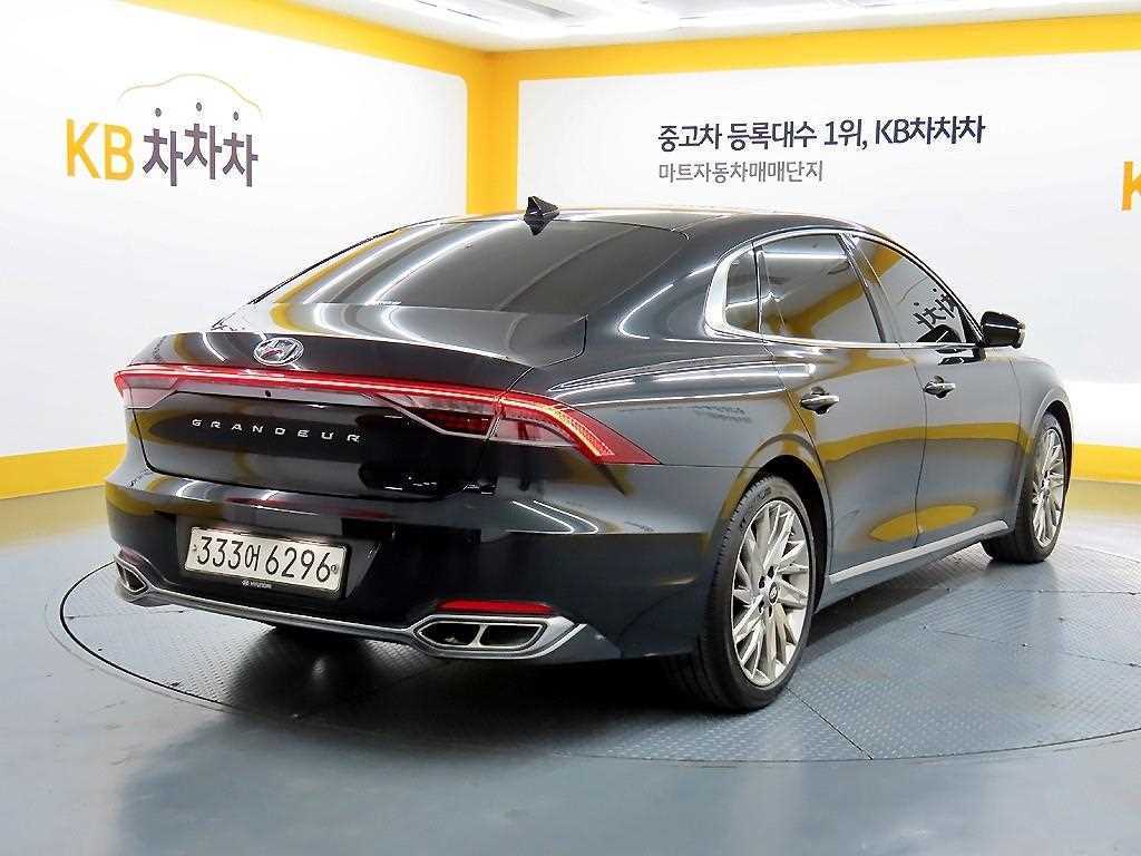 HYUNDAI Grandeur - Vista 4
