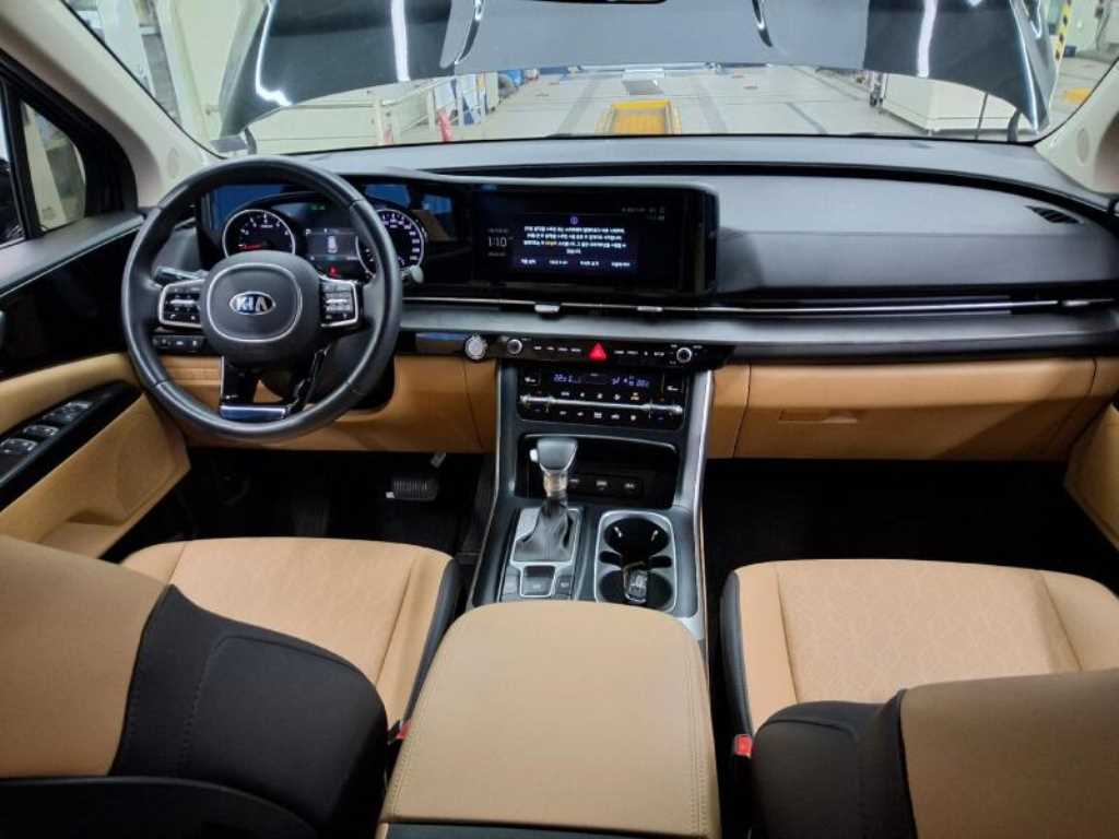 KIA Carnival - Vista 2