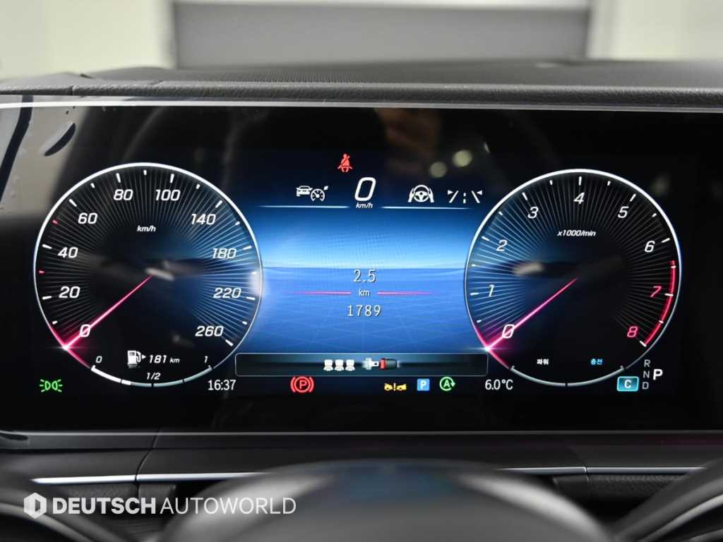 Mercedes Benz GLE Class - Vista 8