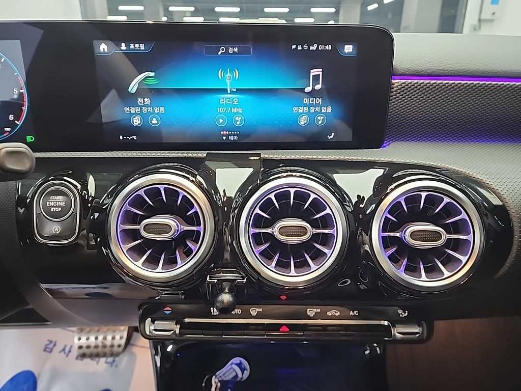 Mercedes Benz A Class - Vista 10