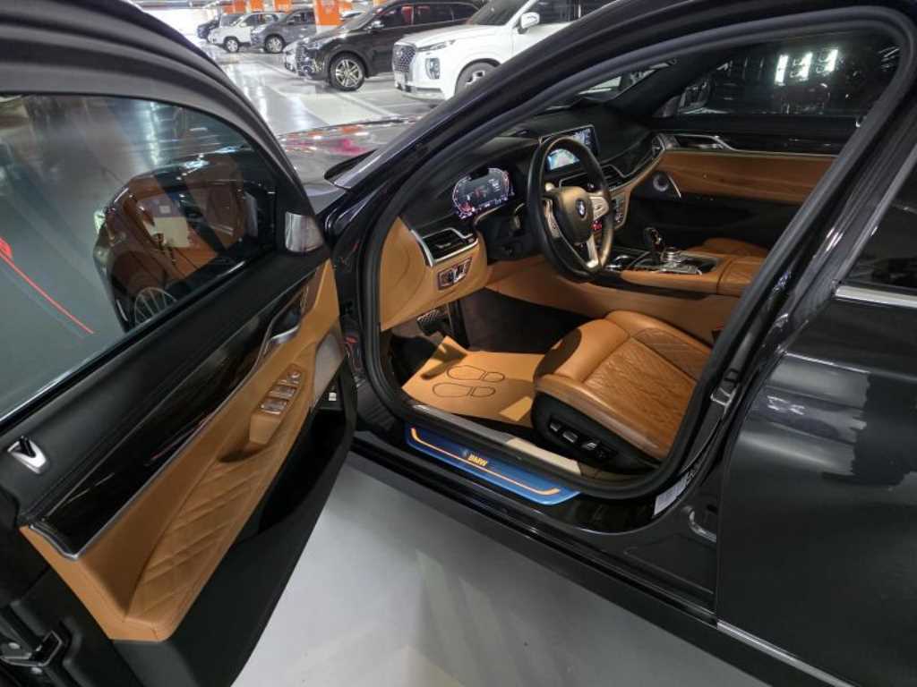 BMW 7 Series - Vista 12