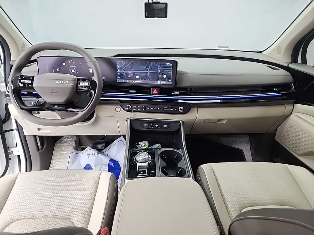 KIA Carnival - Vista 7