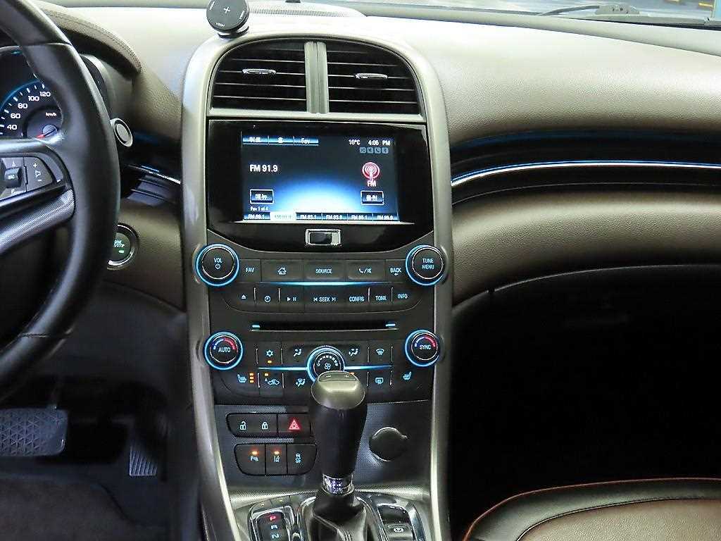 Chevrolet Malibu - Vista 11