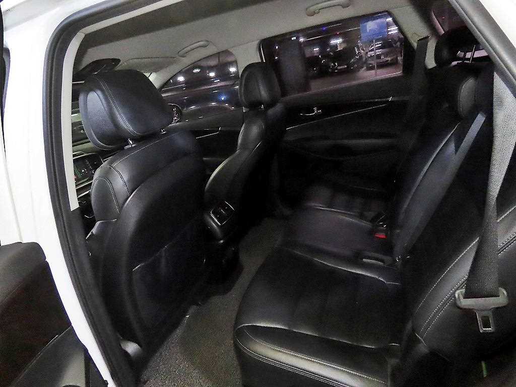 KIA Sorento - Vista 7