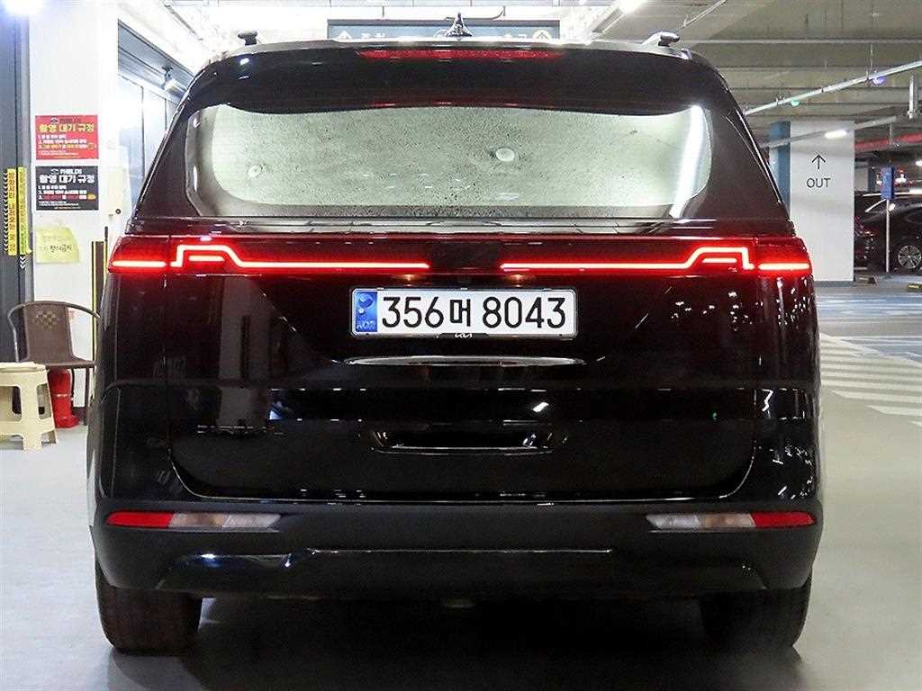 KIA Carnival - Vista 5