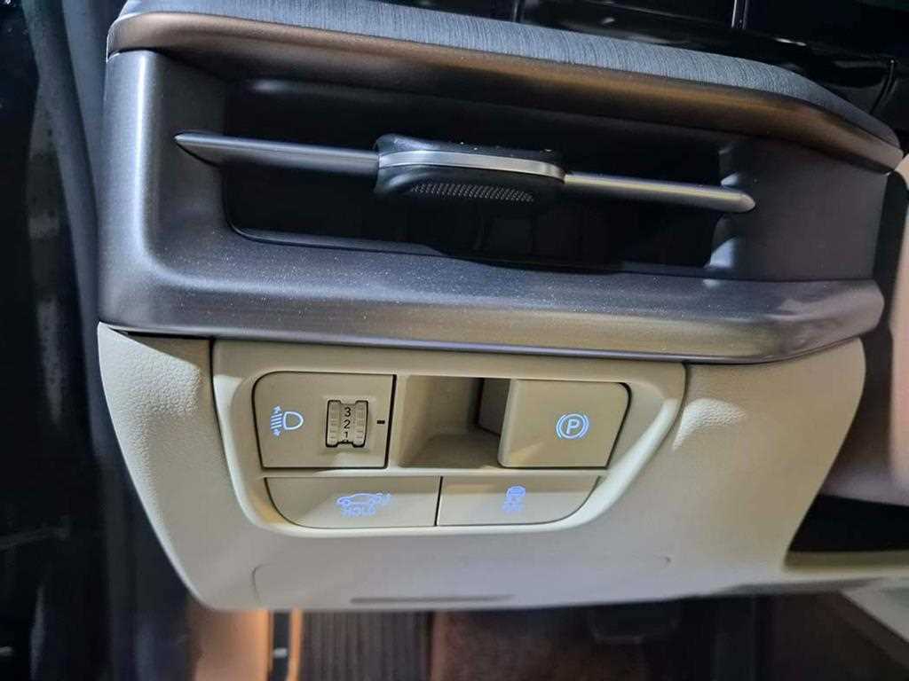 HYUNDAI Grandeur - Vista 12