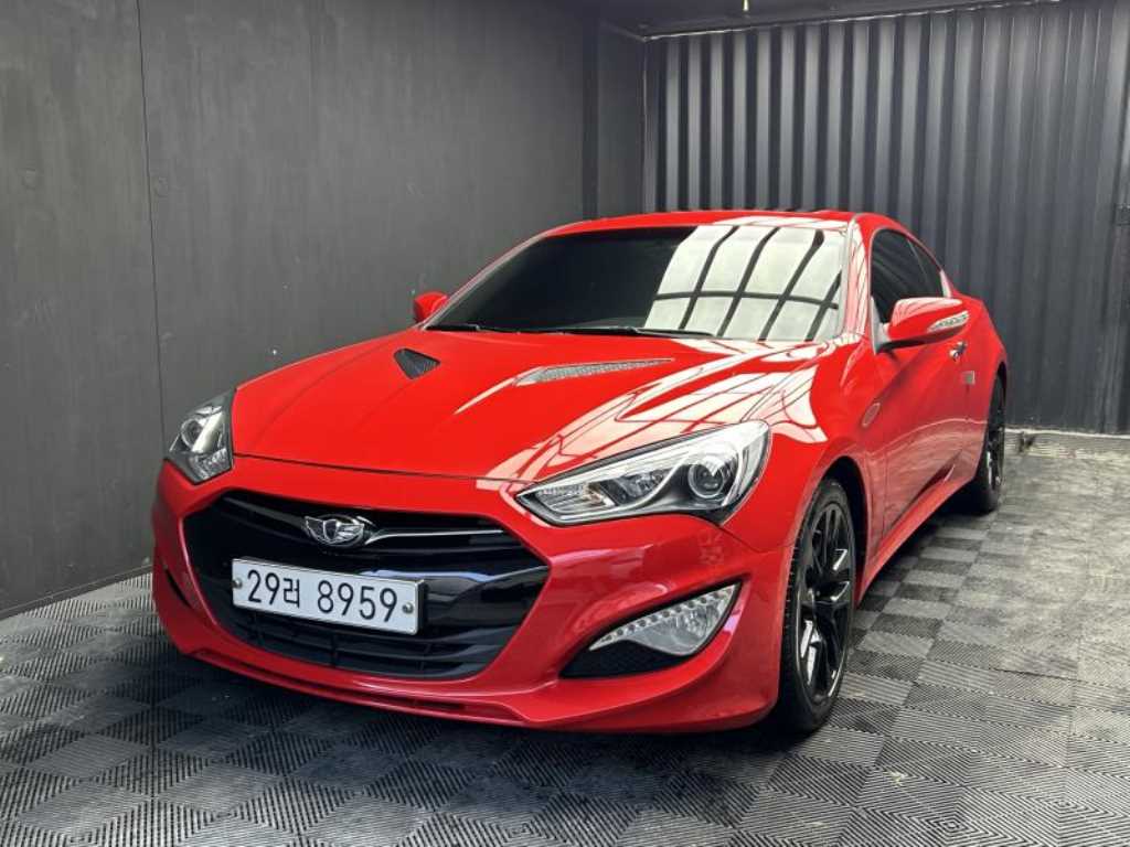 HYUNDAI Genesis - Vista 9