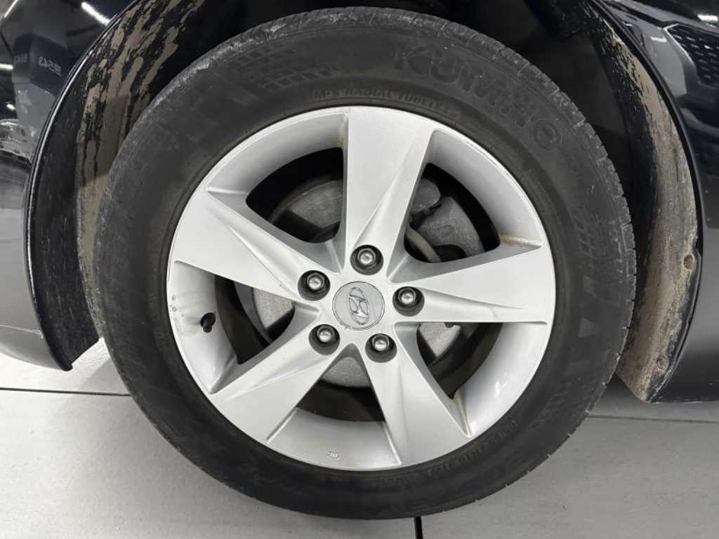 HYUNDAI Avante 2011 Negro - Importación desde Corea - HF Imports Iquique - Foto 19