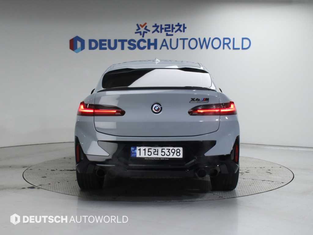 BMW X4M - Vista 4