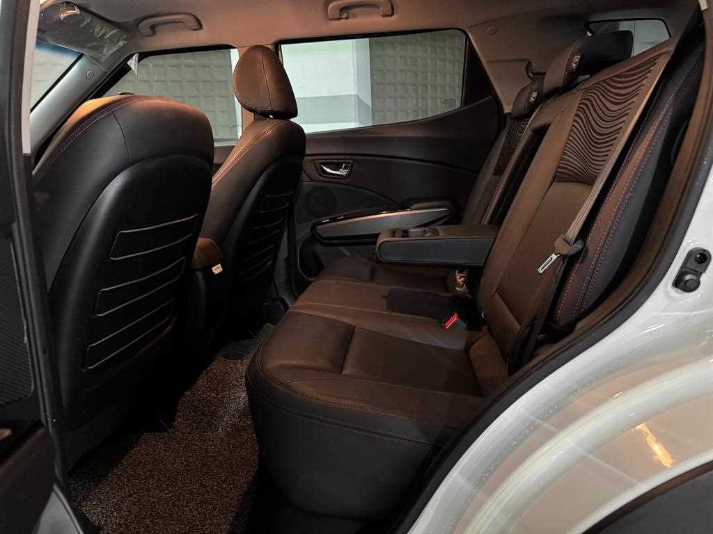 Ssangyong Tivoli 2019 Blanco - Importación desde Corea - HF Imports Iquique - Foto 15