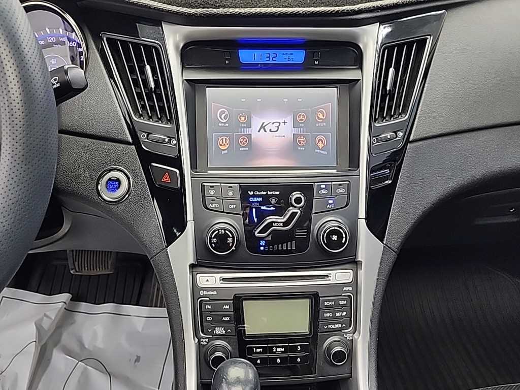 HYUNDAI Sonata - Vista 10