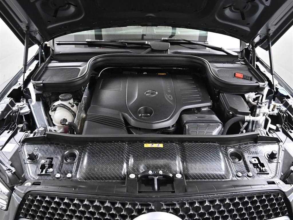 Mercedes Benz GLE Class - Vista 6