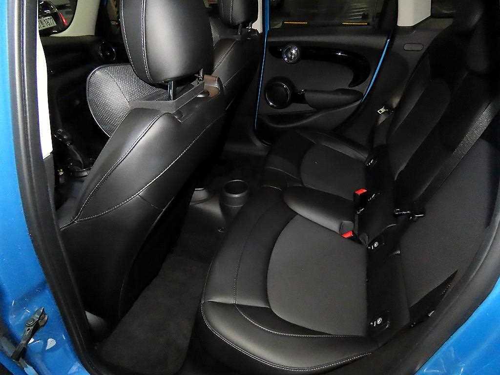 Mini Cooper - Vista 7