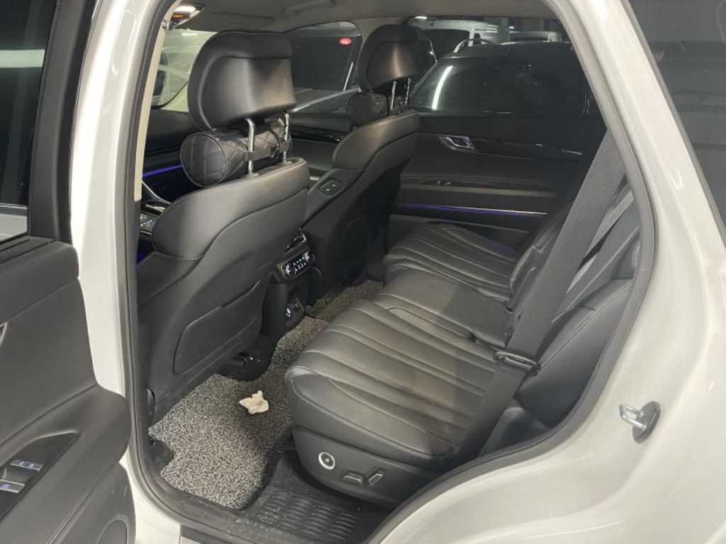 Genesis GV80 - Vista 12