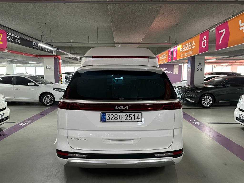 KIA Carnival - Vista 5