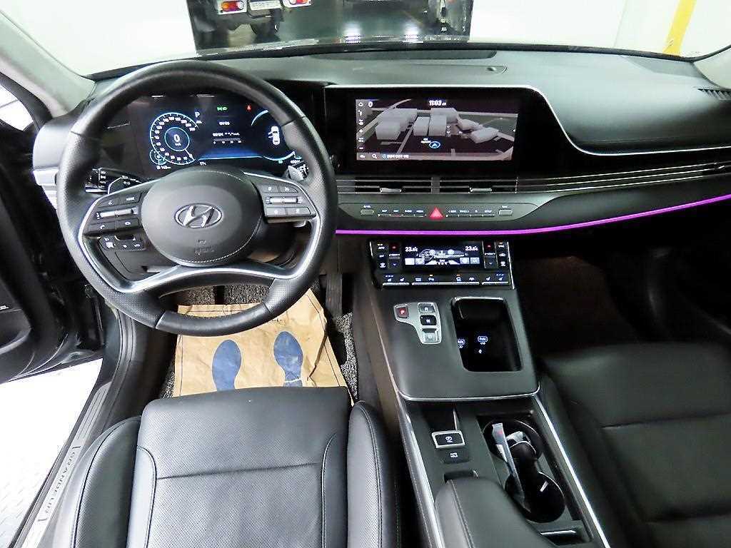 HYUNDAI Grandeur - Vista 7