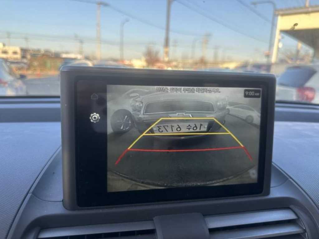 HYUNDAI Casper - Vista 9