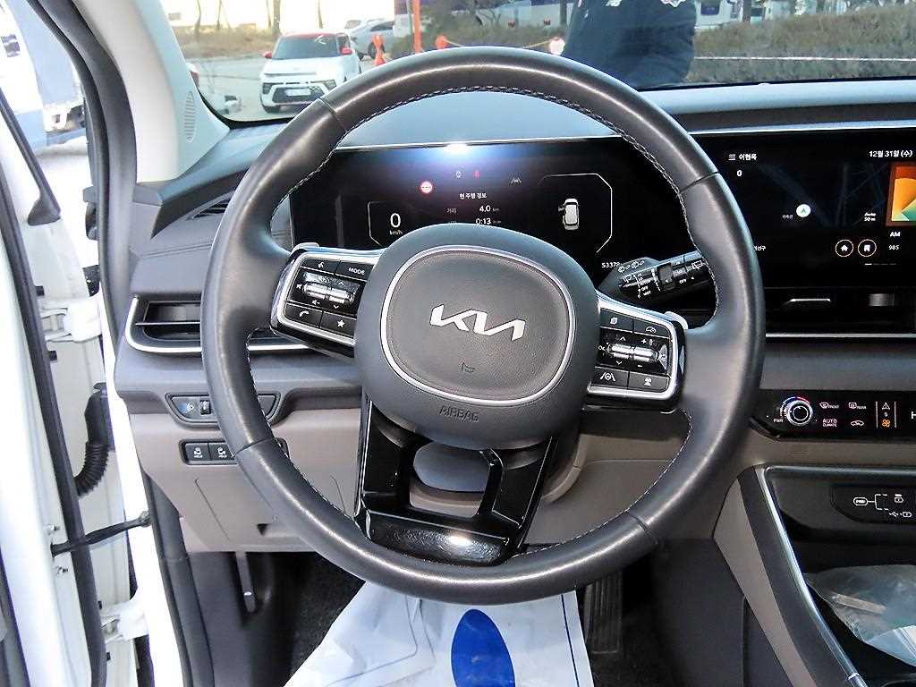 KIA Carnival - Vista 9