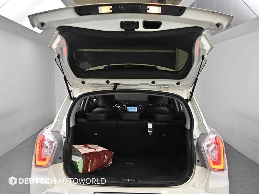 Ssangyong Tivoli 2017 Blanco - Importación desde Corea - HF Imports Iquique - Foto 20