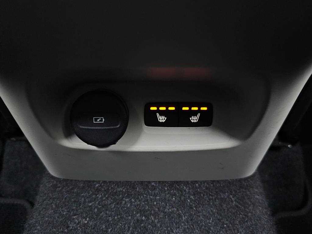 Volvo XC40 2023 skyblue - Importación desde Corea - HF Imports Iquique - Foto 16