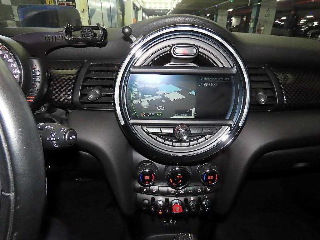 Mini Cooper - Vista 11