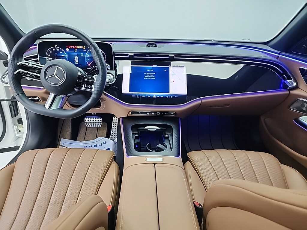 Mercedes Benz E class - Vista 7