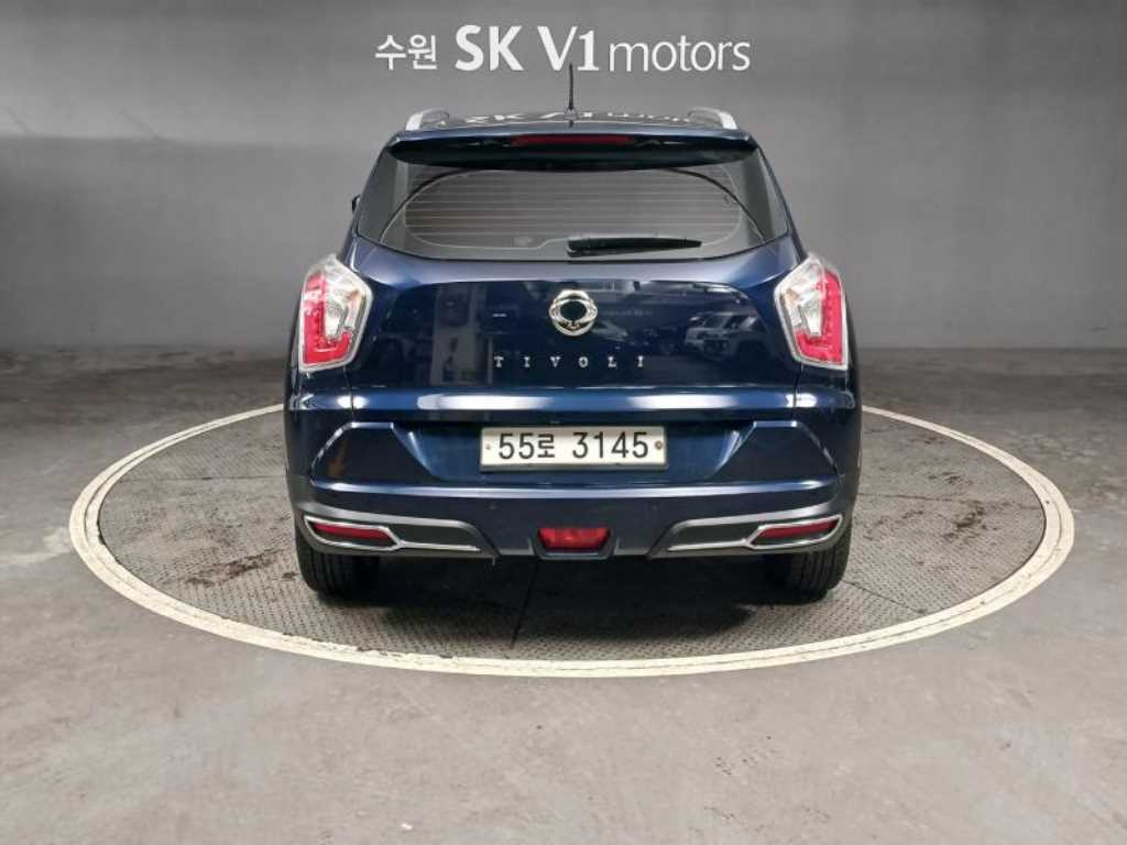 Ssangyong Tivoli - Vista 5