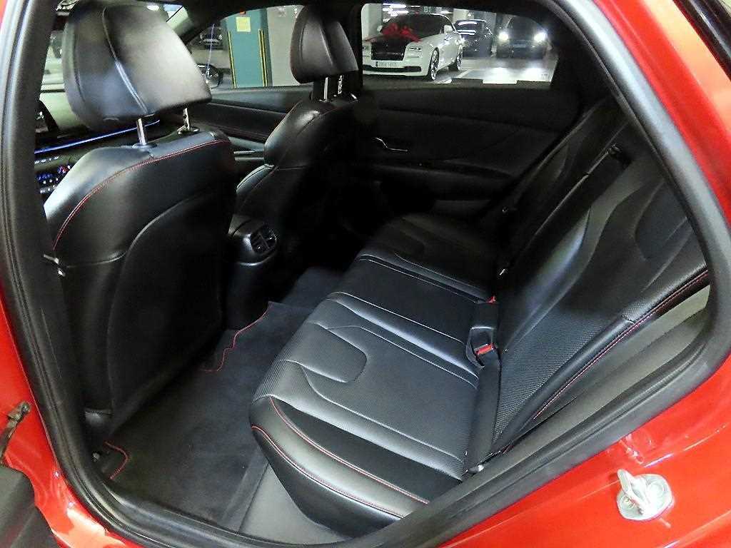 HYUNDAI Avante - Vista 7