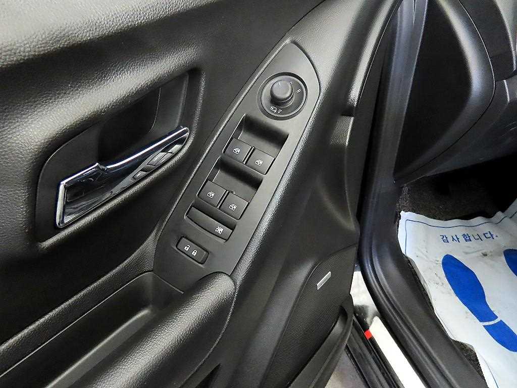 Chevrolet Trax 2019 Negro - Importación desde Corea - HF Imports Iquique - Foto 13