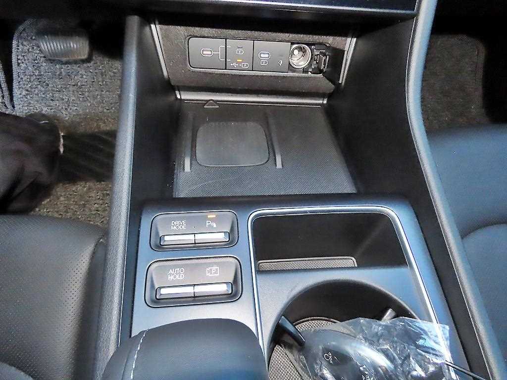 HYUNDAI Sonata - Vista 12