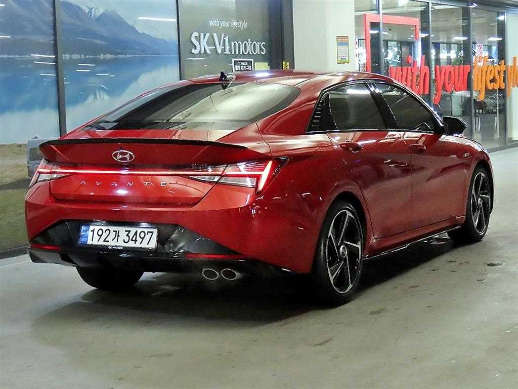 HYUNDAI Avante - Vista 4