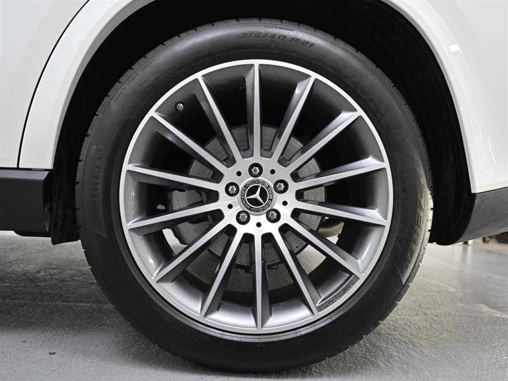 Mercedes Benz GLE Class - Vista 5