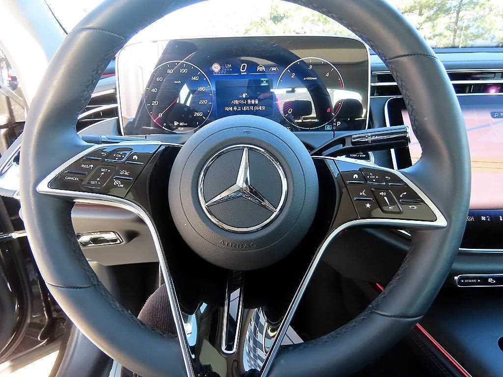 Mercedes Benz E class - Vista 8