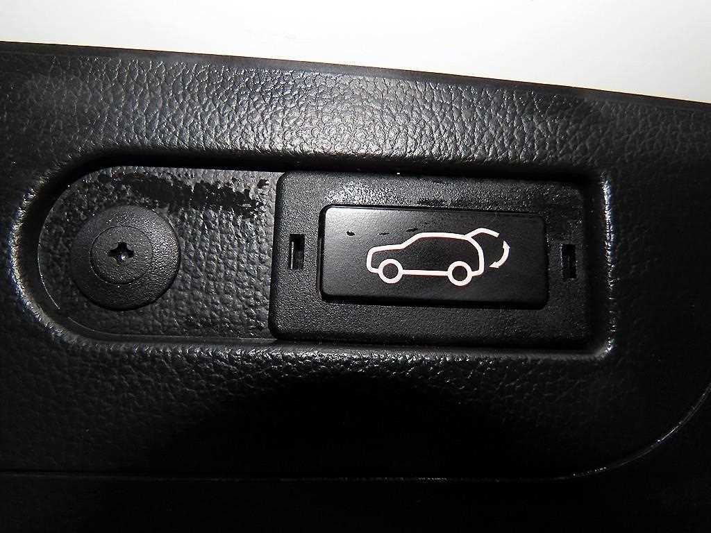 Ssangyong Rexton 2022 Blanco - Importación desde Corea - HF Imports Iquique - Foto 15