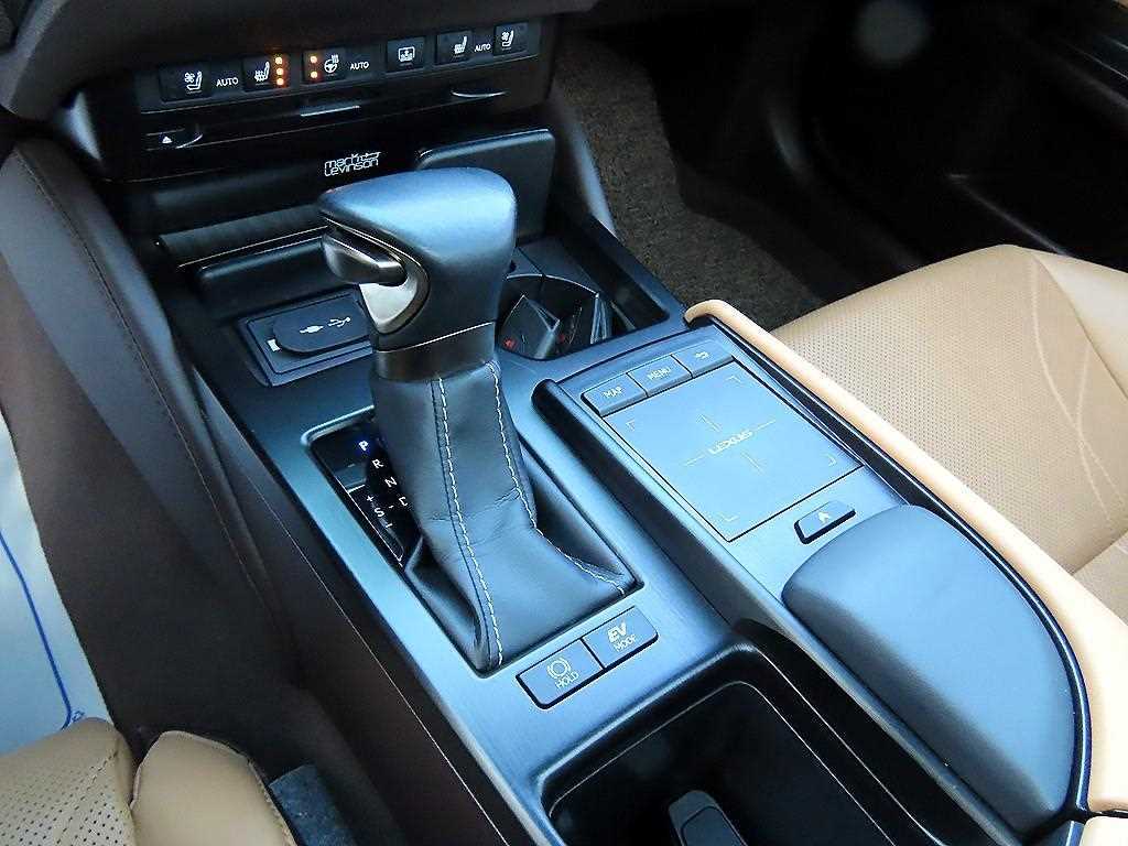 Lexus ES - Vista 11
