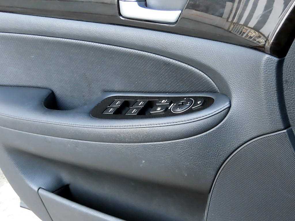 HYUNDAI Genesis - Vista 11