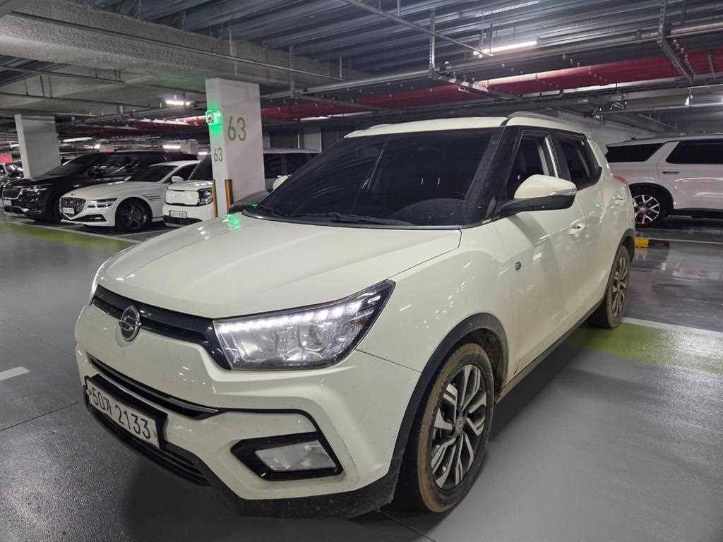 Ssangyong Tivoli - Vista 2