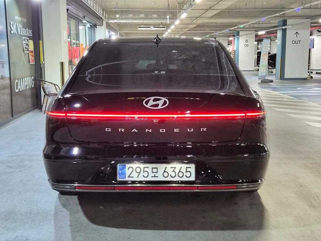 HYUNDAI Grandeur - Vista 5