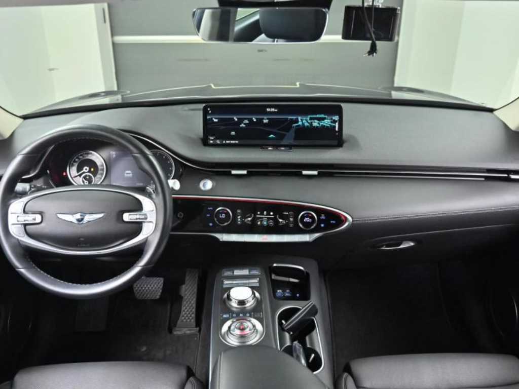 Genesis GV70 - Vista 6