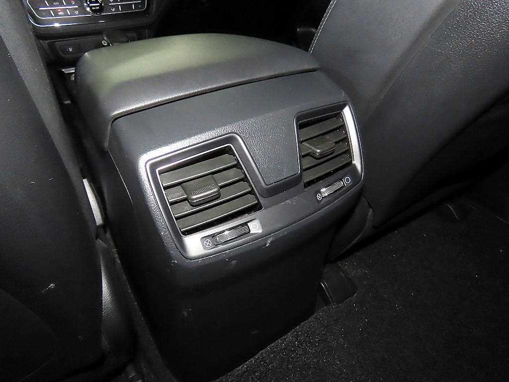 Ssangyong Rexton 2021 Verde - Importación desde Corea - HF Imports Iquique - Foto 13