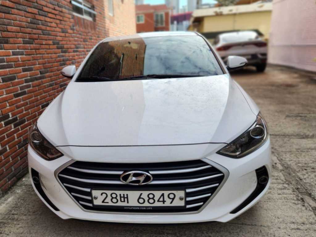HYUNDAI Avante 2018 - Importación desde Corea - HF Imports Iquique - Foto 1