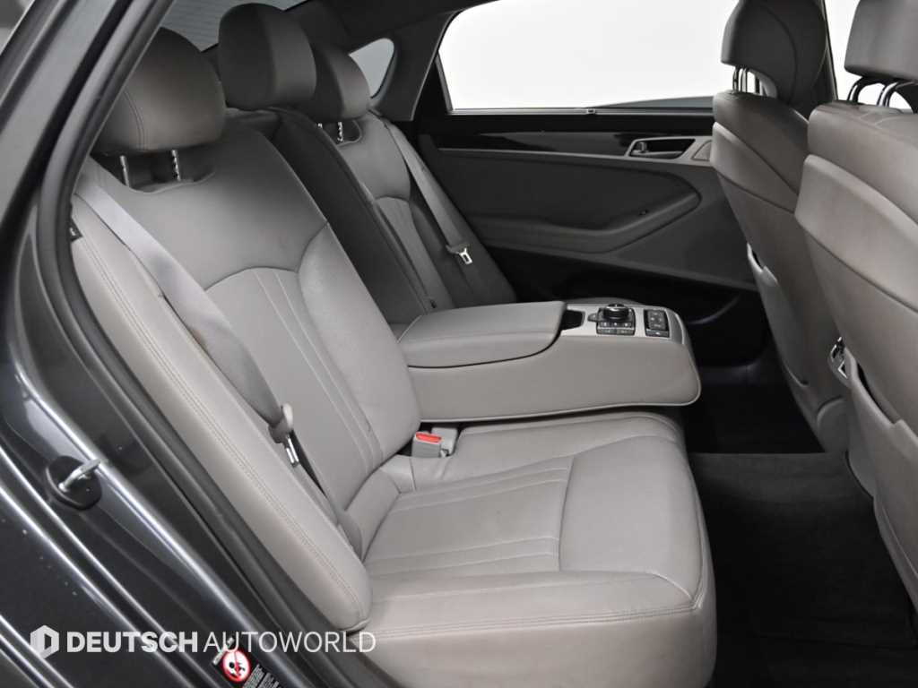 Genesis G80 - Vista 12