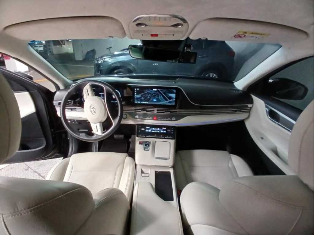 HYUNDAI Grandeur - Vista 6