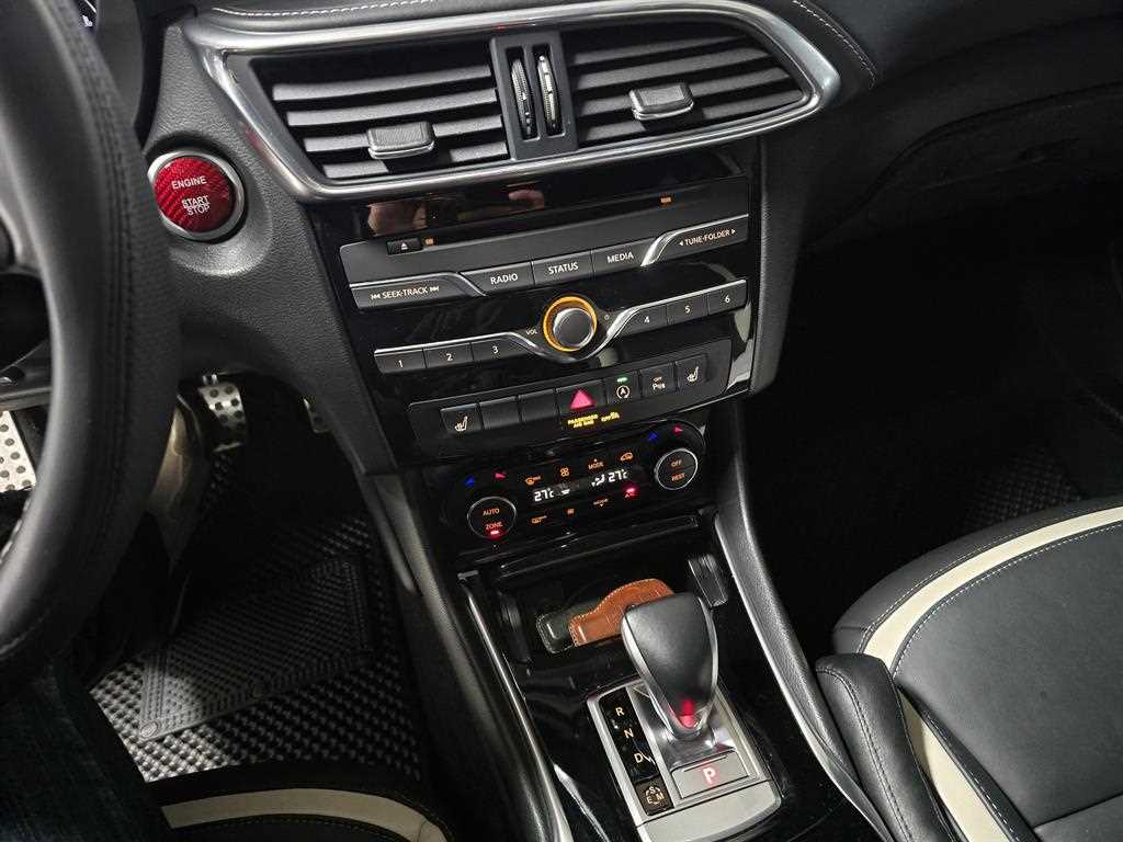 Infiniti Q - Vista 11